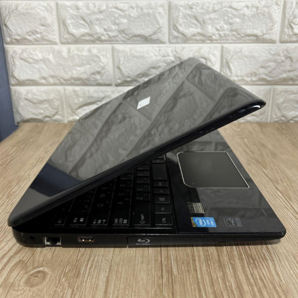 Dynabook-T554-i5-4200U1.6Ghz*2.6Ghz-Ram:8Gb-HDD:1Tb