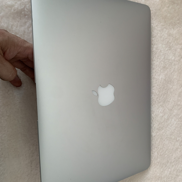 Macbook Air-corei7-5650U-2.2Ghz-RAM8G-SSD128G